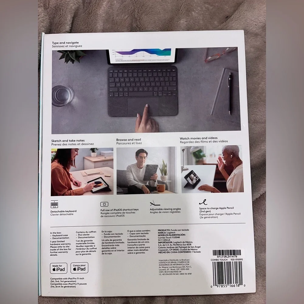 Detachable keyboard case with trackpad and smart connector tech iPad Pro 11in